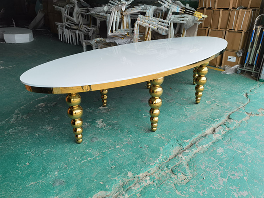 طاولات حفلات الزفاف البيضاوية MDF على طراز الولائم طاولات استقبال الزفاف Ss Gold Ball Legs