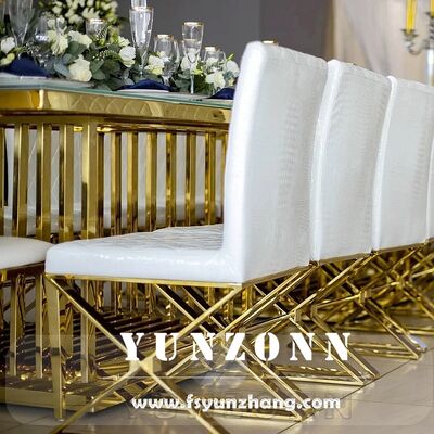 سعر جيد كرسي طعام جلدي أبيض فاخر حديث مع أرجل معدنية تصميم خياطة متقاطعة لأسلوب الترفيه في المنزل أو الفندق الانترنت